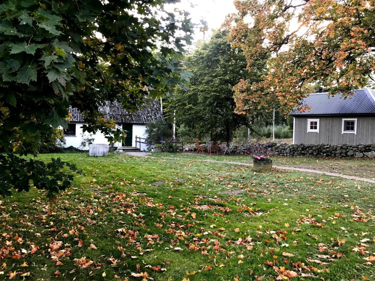 The Old Henhouse Bed and Breakfast Tollarp Buitenkant foto