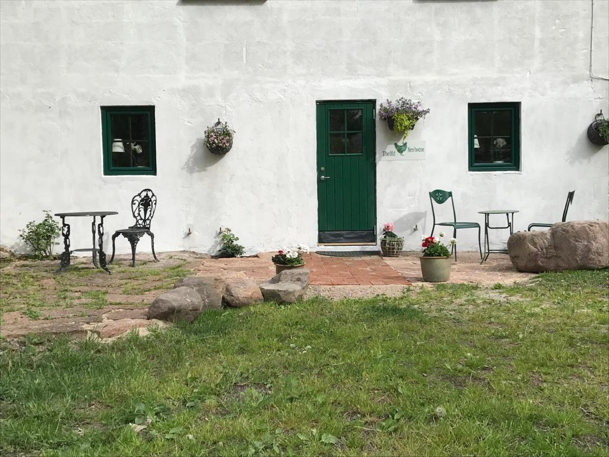 The Old Henhouse Bed and Breakfast Tollarp Buitenkant foto