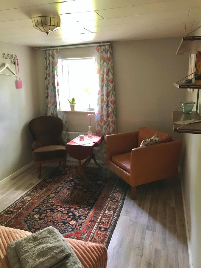 The Old Henhouse Bed and Breakfast Tollarp Buitenkant foto